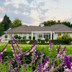 L'Bloom Country House